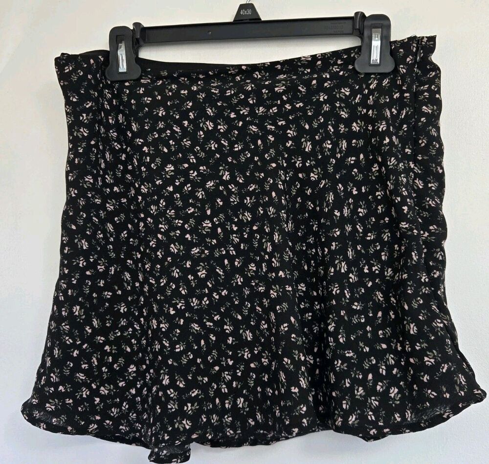 Divided Skirt Womens 10 Dark Floral Peasant Boho Festival‎ Flower Cottagecore
